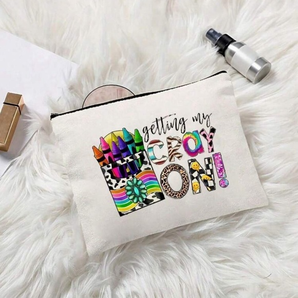 Getting My CrayOn Makeup Travel Bag - Picture 5 of 5